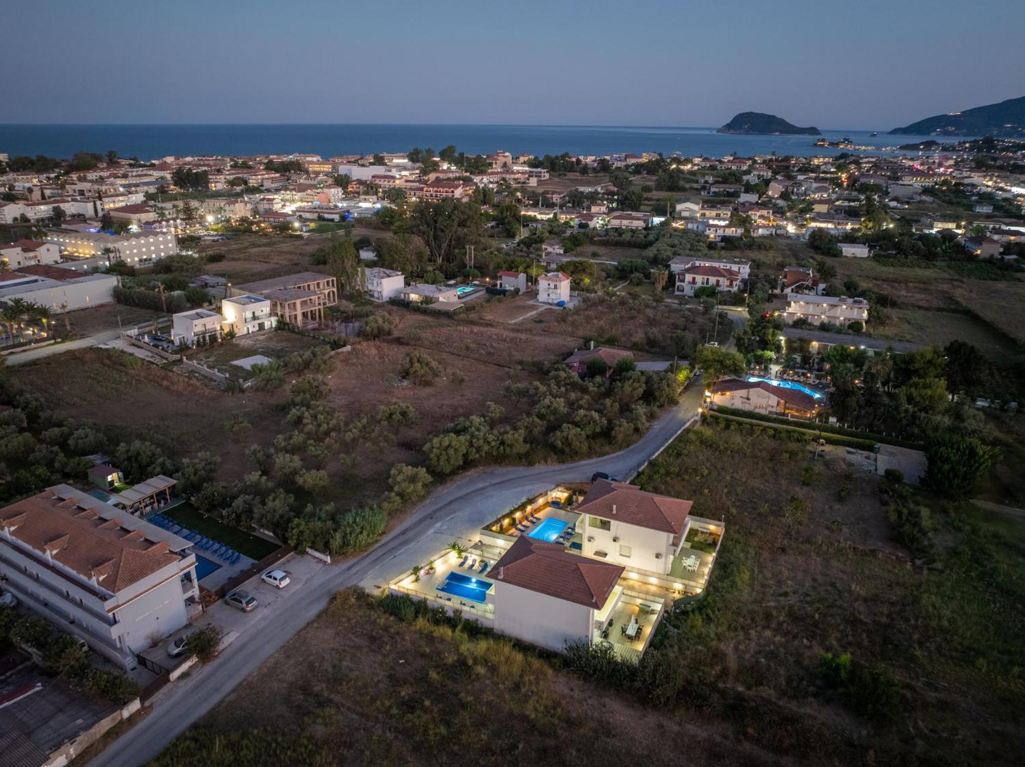 Dennis And Tanya Villas Лаганас Экстерьер фото